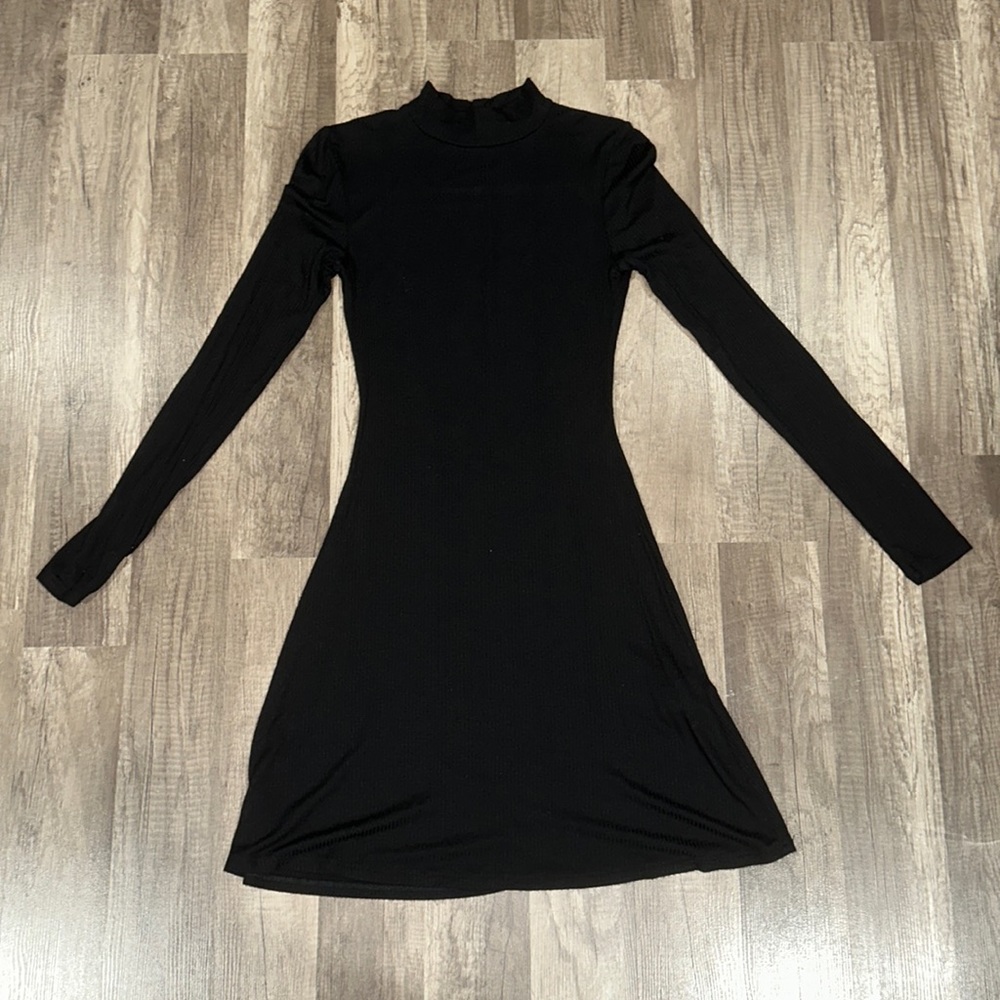 NWOT Forever 21 Turtle Neck Flowy Dress